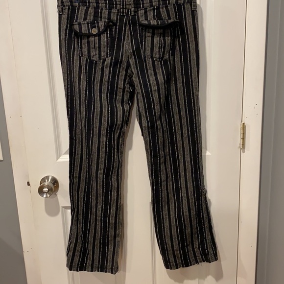 Hurley Striped Linen Blend Roll Up Beach Pants - Picture 9 of 14